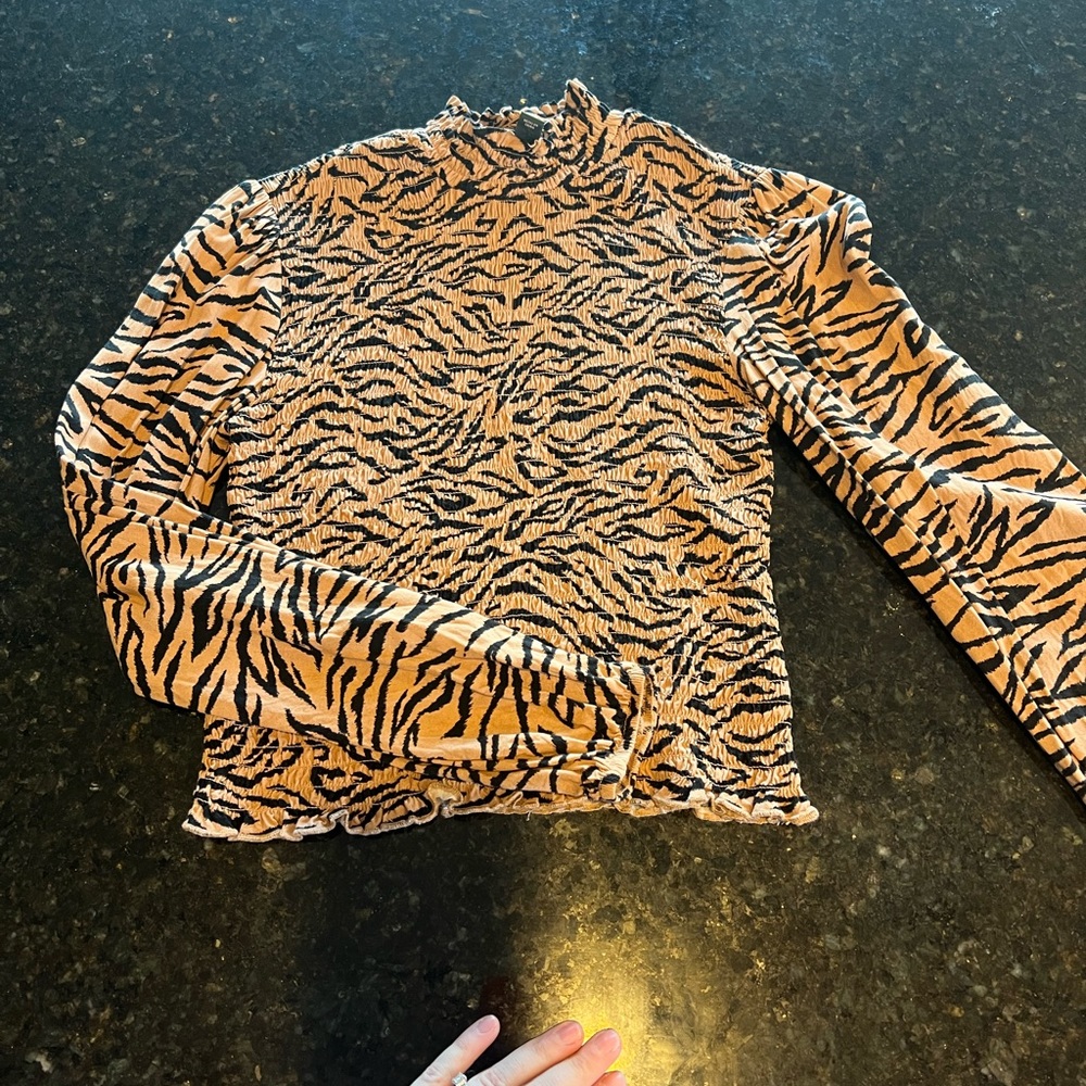 Size small top from target
